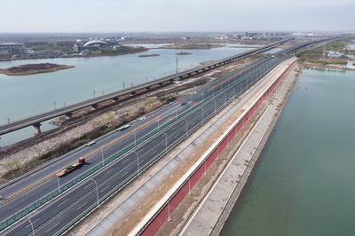 今年8月通车!乌玛高速惠农至石嘴山段建设冲刺收尾